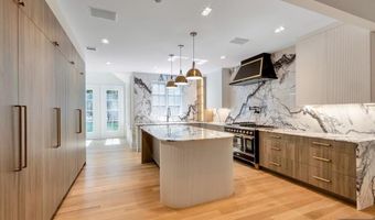 4 Duck Pond Rd, Alpine, NJ 07620