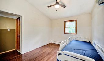 10 7th St, Aberdeen, NJ 07747