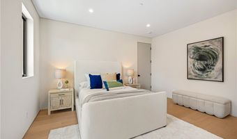 16728 Morrison St, Encino, CA 91436
