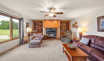 8065 NE 25th Ave, Altoona, IA 50009