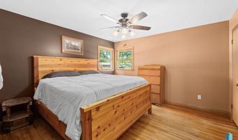 201 S 5th Ave, Brandon, SD 57005