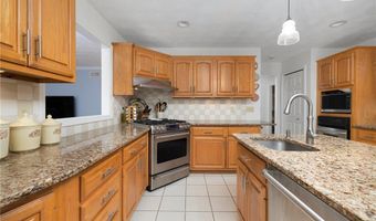 34 Finch Ln, North Kingstown, RI 02874