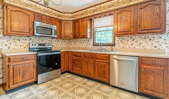 19464 Triple Crown Dr, Abingdon, VA 24211