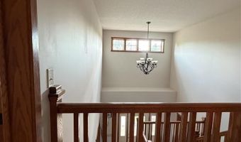11662 Laketowne Vw, Albertville, MN 55301