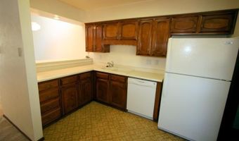 830 Live Oak Rd NE E, Albuquerque, NM 87122