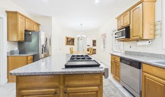 7801 RIDGEWOOD Dr, Annandale, VA 22003