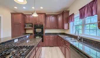 8597 Doar Rd, Awendaw, SC 29429