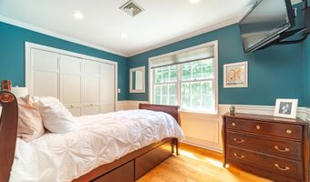 75 Hearthstone Dr, Cheshire, CT 06410