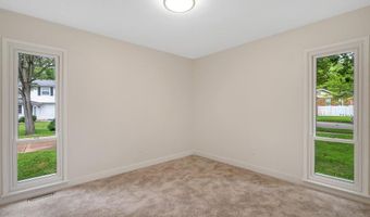 1254 Jade Wind Cir, Ballwin, MO 63011