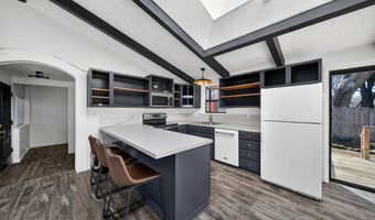 1260 JACKSON Ave SW, Bandon, OR 97411