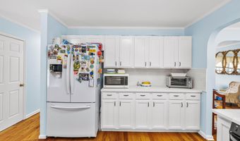 20 Cannonball Dr, Barnegat, NJ 08005