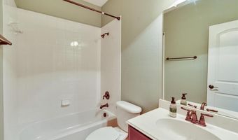 3912 Amberwood Dr, Addison, TX 75001