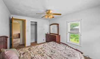 107 Vine St, Ashley, OH 43003