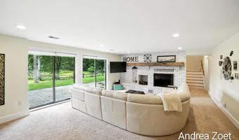 8300 Arapaho Trl SE, Alto, MI 49302