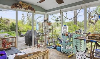 21 Preston Dr, Barrington, RI 02806