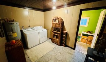 507 S Poplar St, Adel, GA 31620