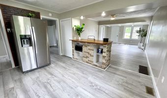 318 W 10th St, Bicknell, IN 47512