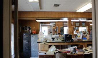 802 N Jefferson St, Ava, MO 65608