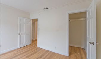 18063 Burbank Blvd, Encino, CA 91316
