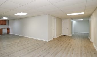 1321 Ivy Ln, Algonquin, IL 60102