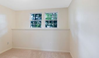 7716 EFFINGHAM Sq, Alexandria, VA 22315