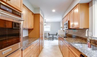 8217 CINDY Ln, Bethesda, MD 20817