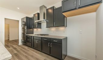 6730 Snowy Owl Ln, Affton, MO 63123