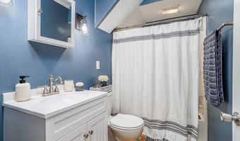 15 Central St, Ashburnham, MA 01430