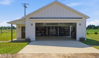 8011 Hollow Corners Rd, Almont, MI 48003