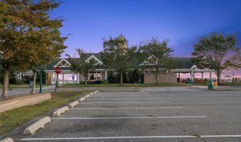 15 Hayes Rd, Amity Harbor, NY 11701