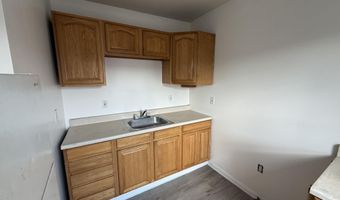 79 1st St, Albany, NY 12210