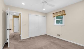 316 Seaman Ave, Beachwood, NJ 08722