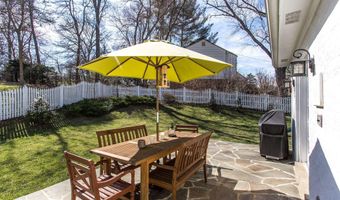 7510 SHADYWOOD Rd, Bethesda, MD 20817