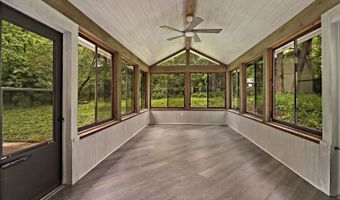 26660 W SYCAMORE Rd, Antioch, IL 60002