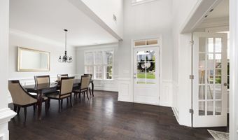 220 Briar Holw, Woodstock, GA 30188