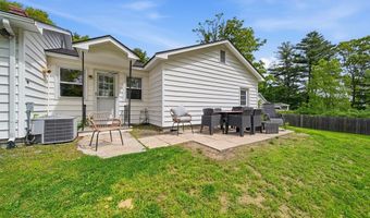 11 W Winkley St, Amesbury, MA 01913