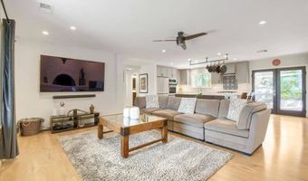10162 Sierra Madre Rd, Spring Valley, CA 91977
