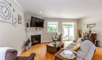 160 Allegra Ln, North Kingstown, RI 02852