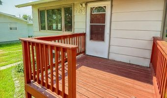 704 S Harrison St, Aberdeen, SD 57401