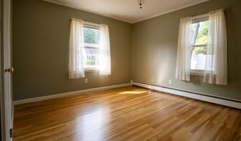 8 Sunnydale Ln, Parsonsfield, ME 04047