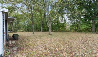 1475 Chatauqua Ct, Alliance, OH 44601