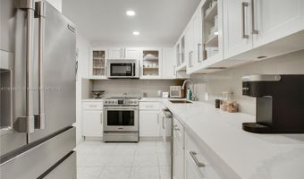 20301 W Country Club Dr 526, Aventura, FL 33180