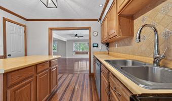 757 E 1000 N, Alexandria, IN 46001