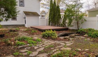 117 Oak Grove Ave, Brattleboro, VT 05301