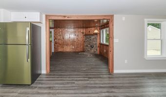 34 Cricket Ln, Sebago, ME 04029