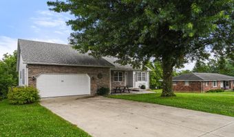110 Farrar Dr, Aurora, IN 47001