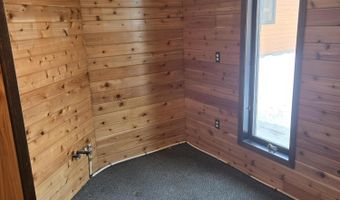 1306 1st St, Britton, SD 57430