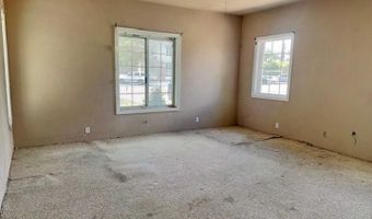 809 S Roselawn Ave, Artesia, NM 88210