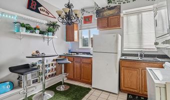 9535 Lakeview Dr, La Mesa, CA 91942