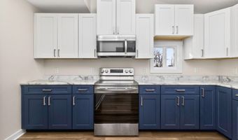 606 1st Ave S, Altoona, IA 50009